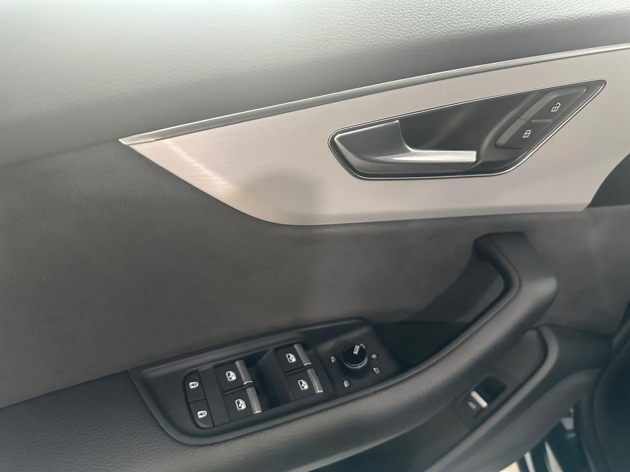 Audi Q8 Sport S LINE 3.0 50 TDI MHEV GARANZI #8886