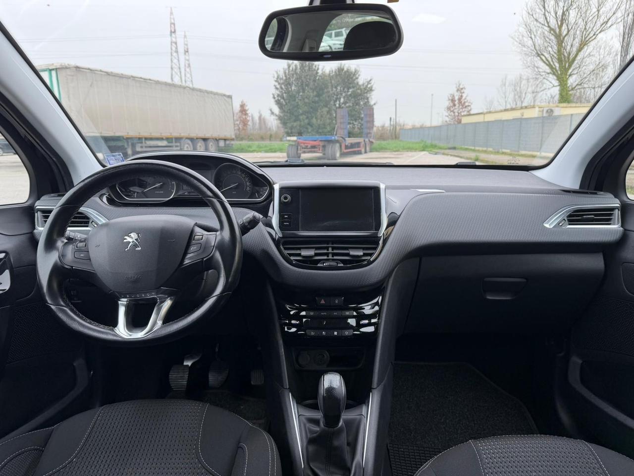 Peugeot 208 PureTech Allure GARANZIA 12 m