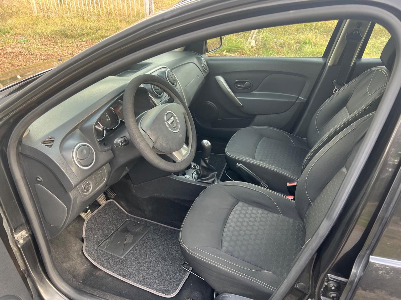 Dacia Sandero 1.2 16V GPL 75CV