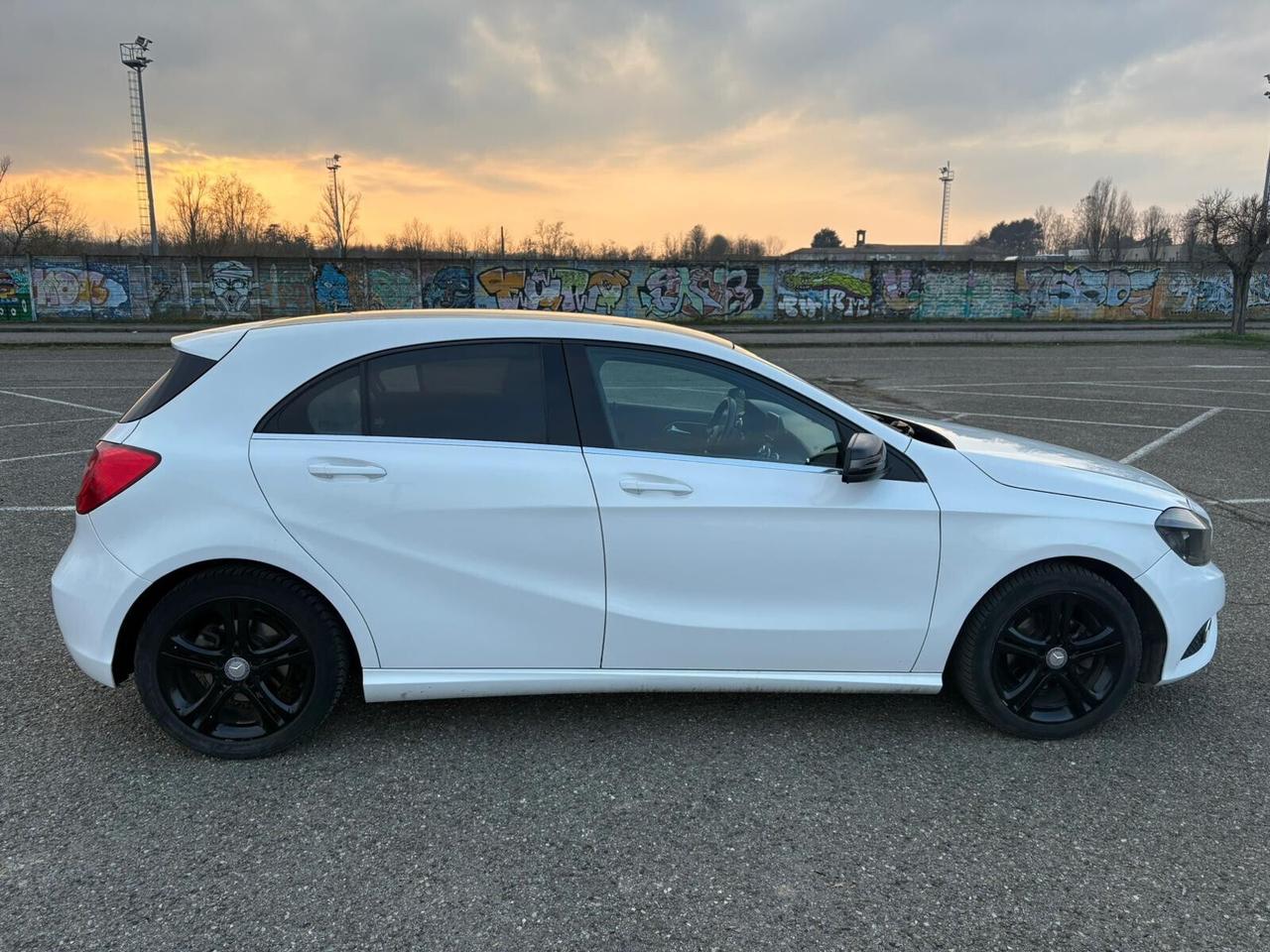 Mercedes-benz A 180 CDI Automatic Dark Night Edition