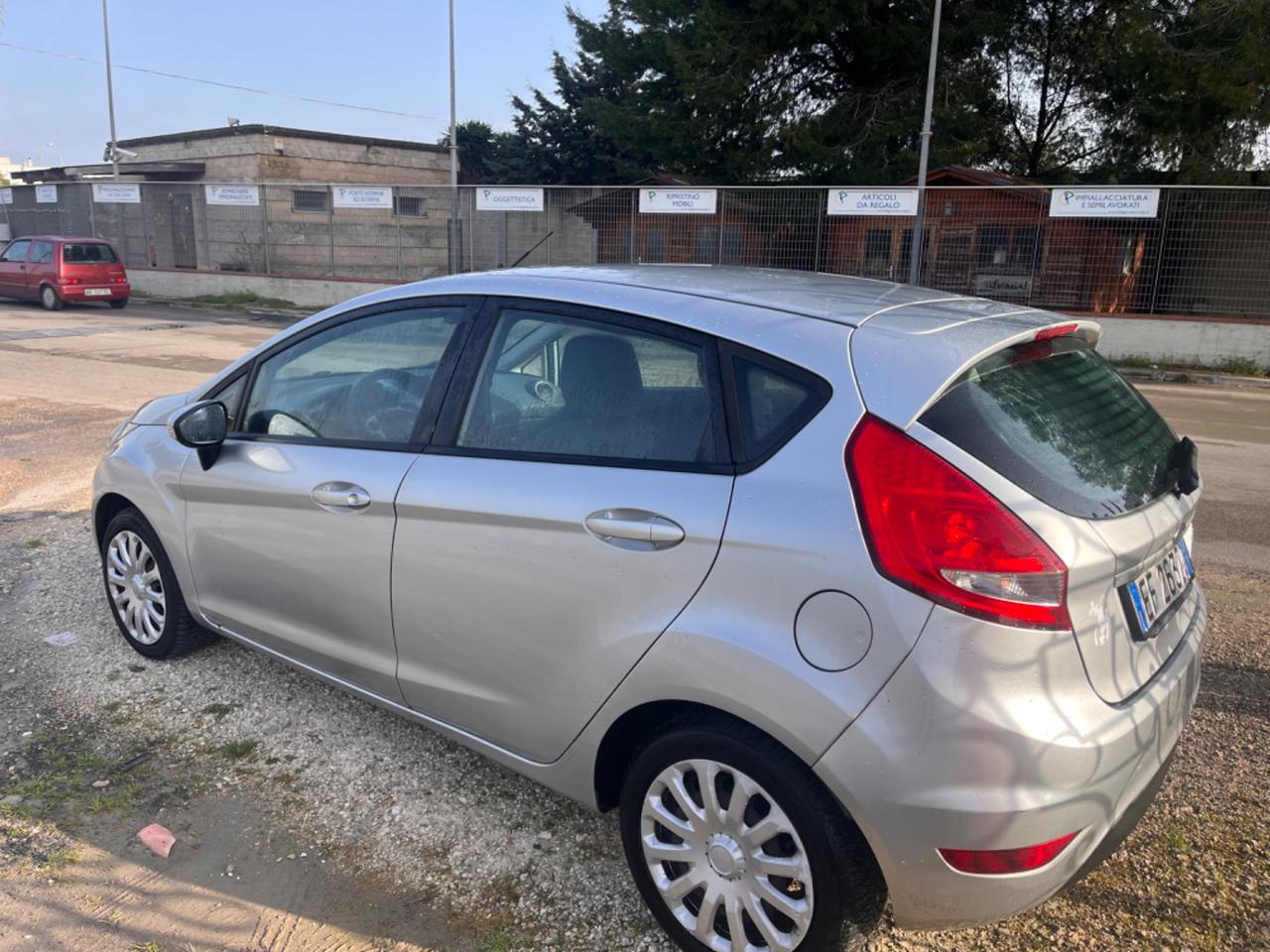 Ford Fiesta Fiesta+ 1.4 5 porte Bz.- GPL