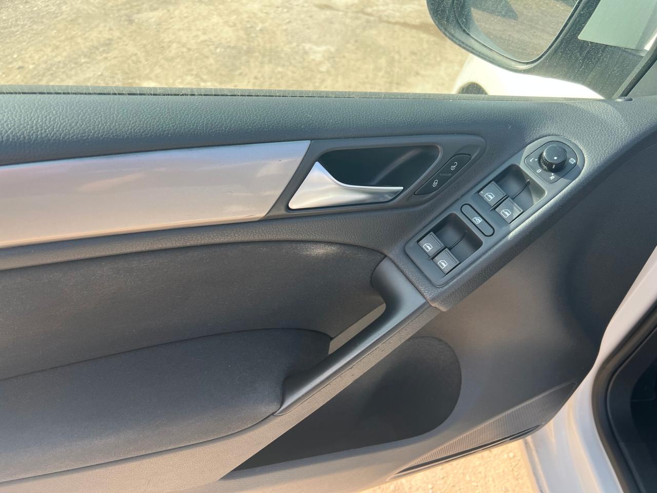 Volkswagen Golf 1.6 TDI DPF 5p. Highline