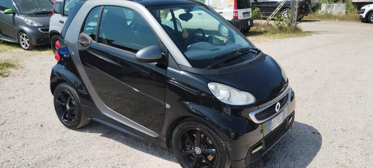 Smart ForTwo 1000 52 kW MHD coupé passion BENZINA