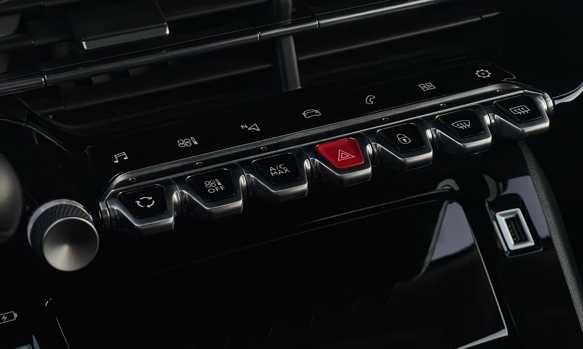 PEUGEOT 2008 BlueHDi 100 S&S Allure