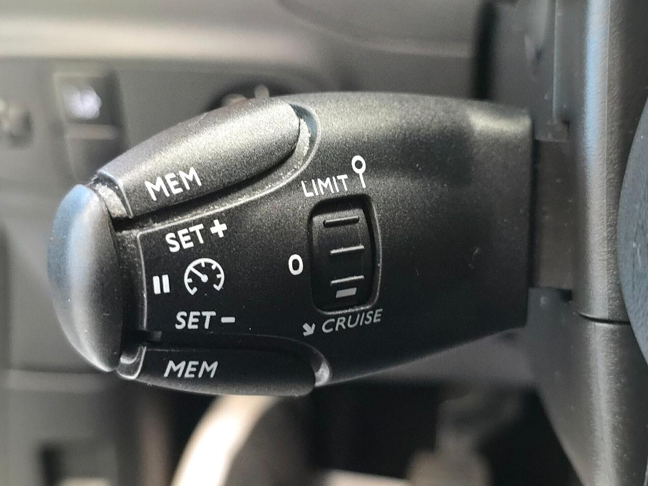 Citroen C3 PureTech 82 Shine 2017 NEOPATENTATI