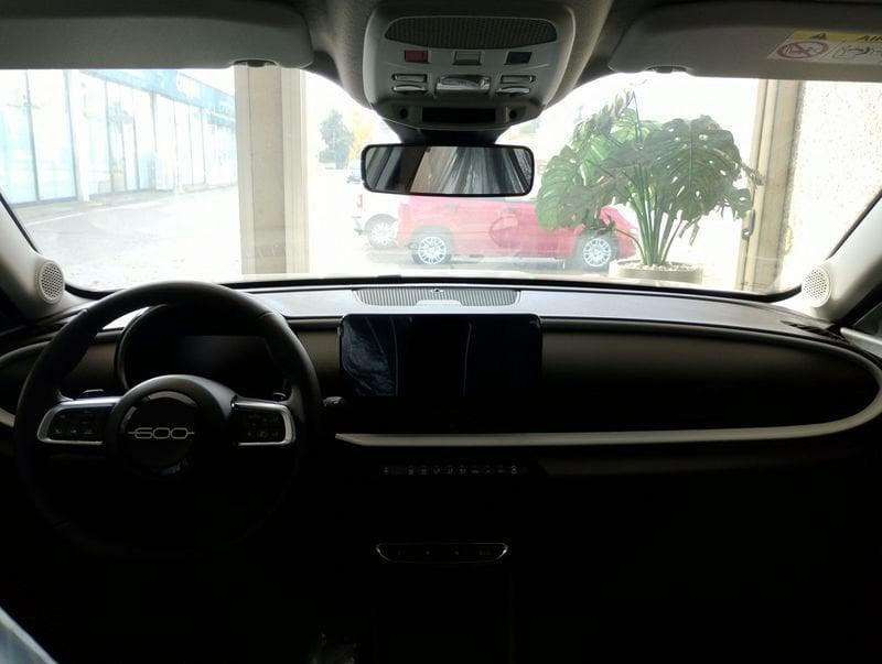 FIAT 600 600 Hybrid 100 CV DCT MHEV