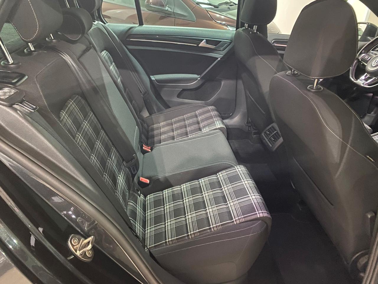 Volkswagen Golf GTD 2.0 TDI DSG 5p. BlueMotion Technology