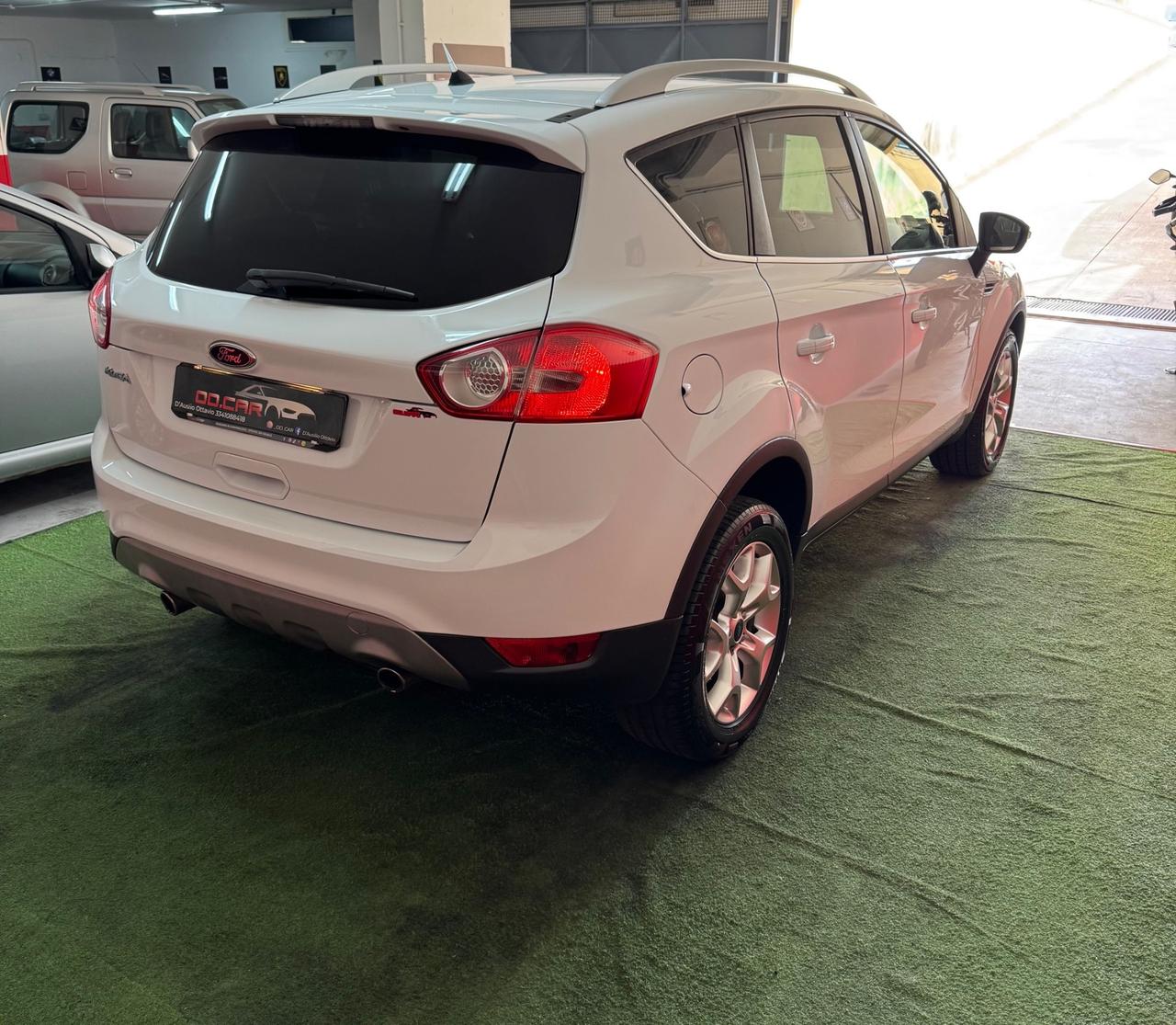 Ford Kuga Kuga+ 2.0 TDCi 140 CV 2WD DPF
