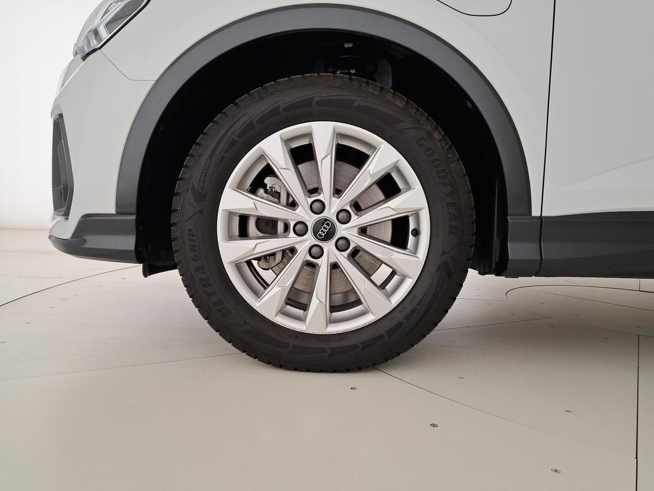 Audi Q3 sportback 45 1.4 tfsi e business plus s-tronic