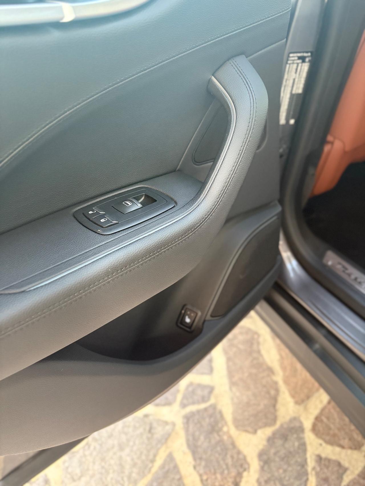 Maserati Levante 275CV Q4 Gransport GRIGIO MARATEA