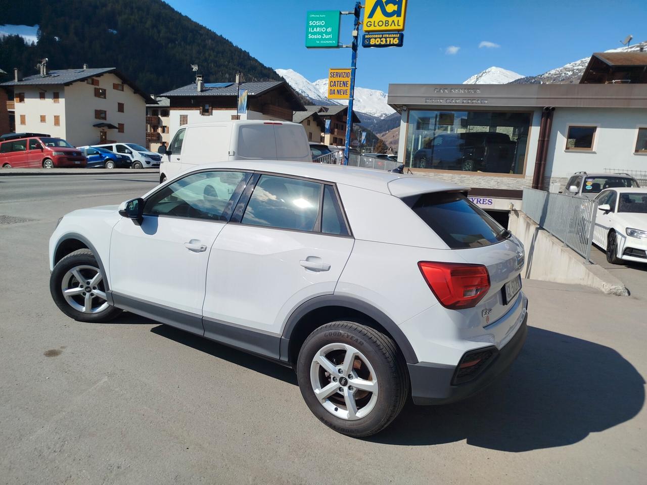 Audi Q2 35 TDI quattro S tronic Business