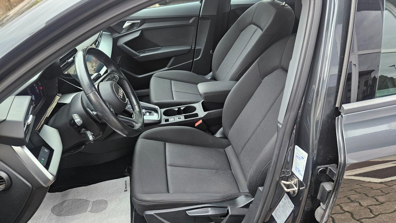 Audi A3 Sportback 2.0 tdi s-tronic NAVY-VIRTUAL-LED