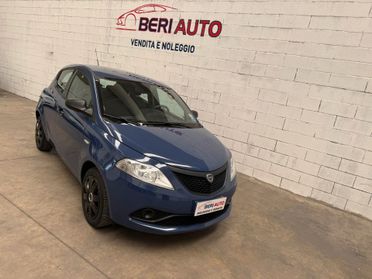 Lancia Ypsilon 5 porte GPL adatta neopatentati