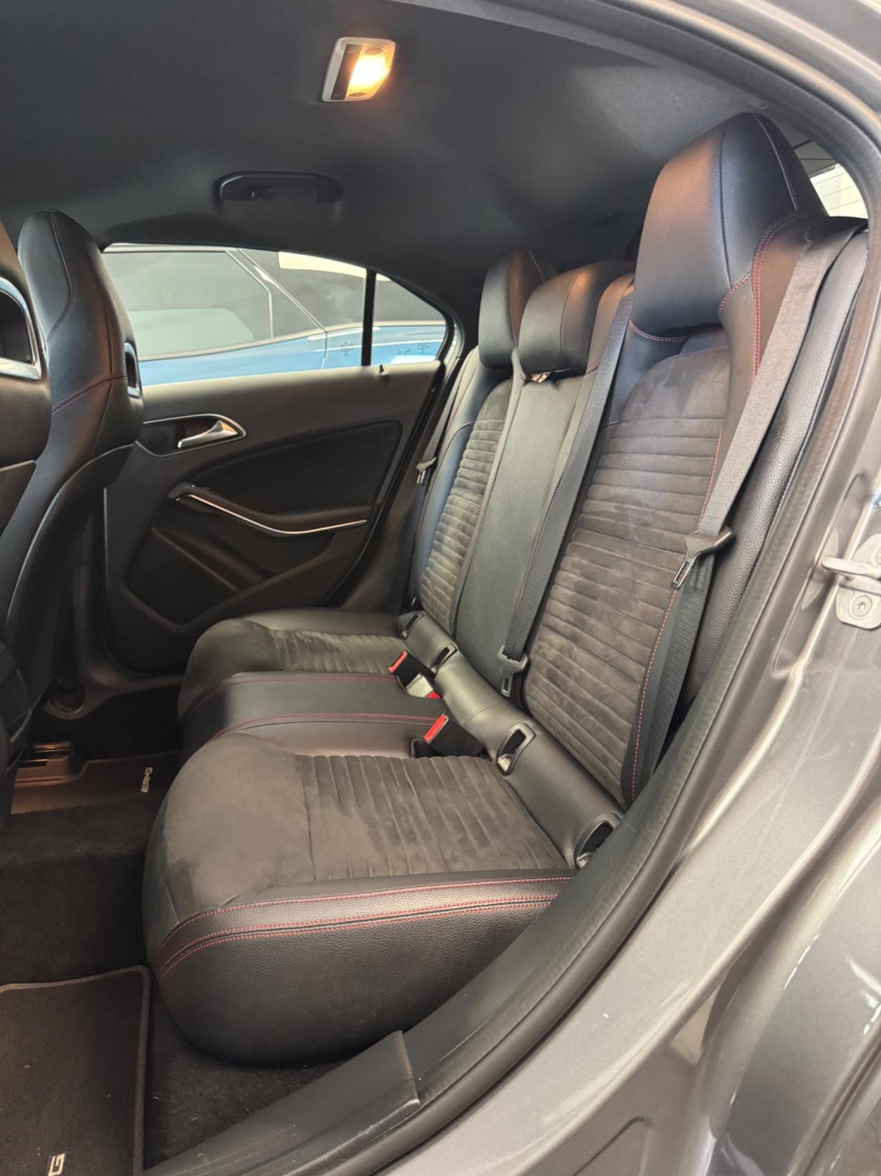 Mercedes-benz A 180 d Premium AMG Finanziabile