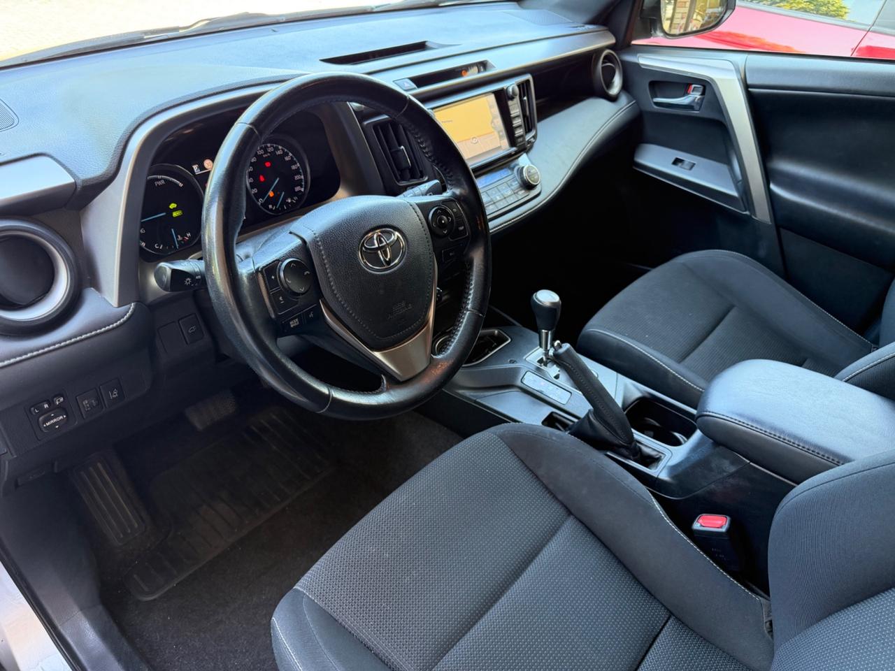 Toyota RAV 4 RAV4 2.5 HYBRID 2WD LOUNGE