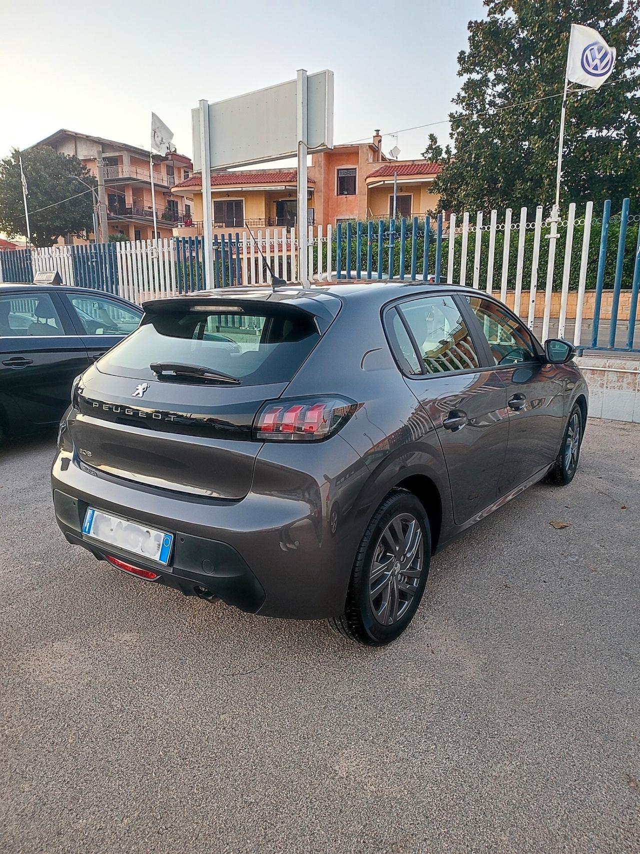 Peugeot 208 1.2 BZ 101CV Allure
