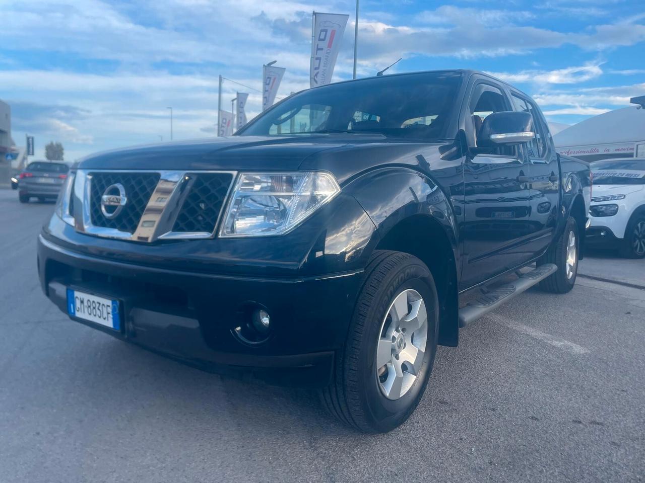 Nissan Navara 2.5 dCi 4 porte Double Cab LE