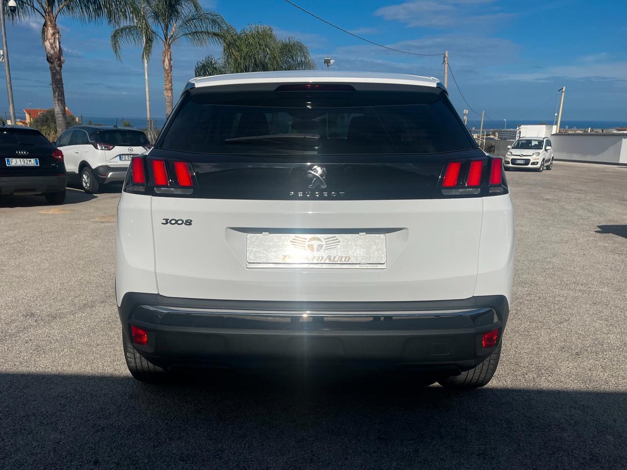 Peugeot 3008 BlueHDi 130 S&S Business