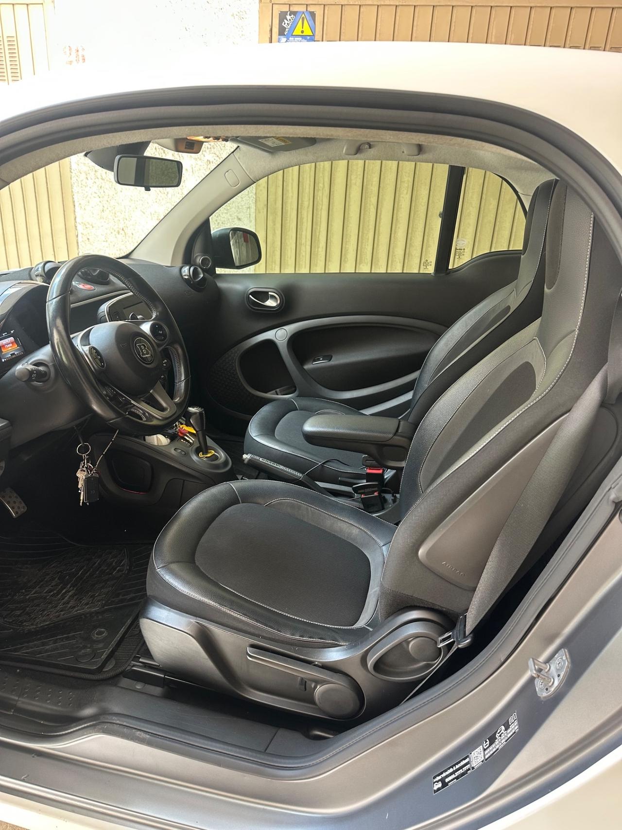 Smart ForTwo BRABUS 0.9 Turbo twinamic Xclusive