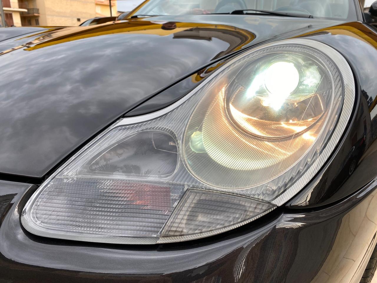 Porsche Boxster 2.5i 24V cat