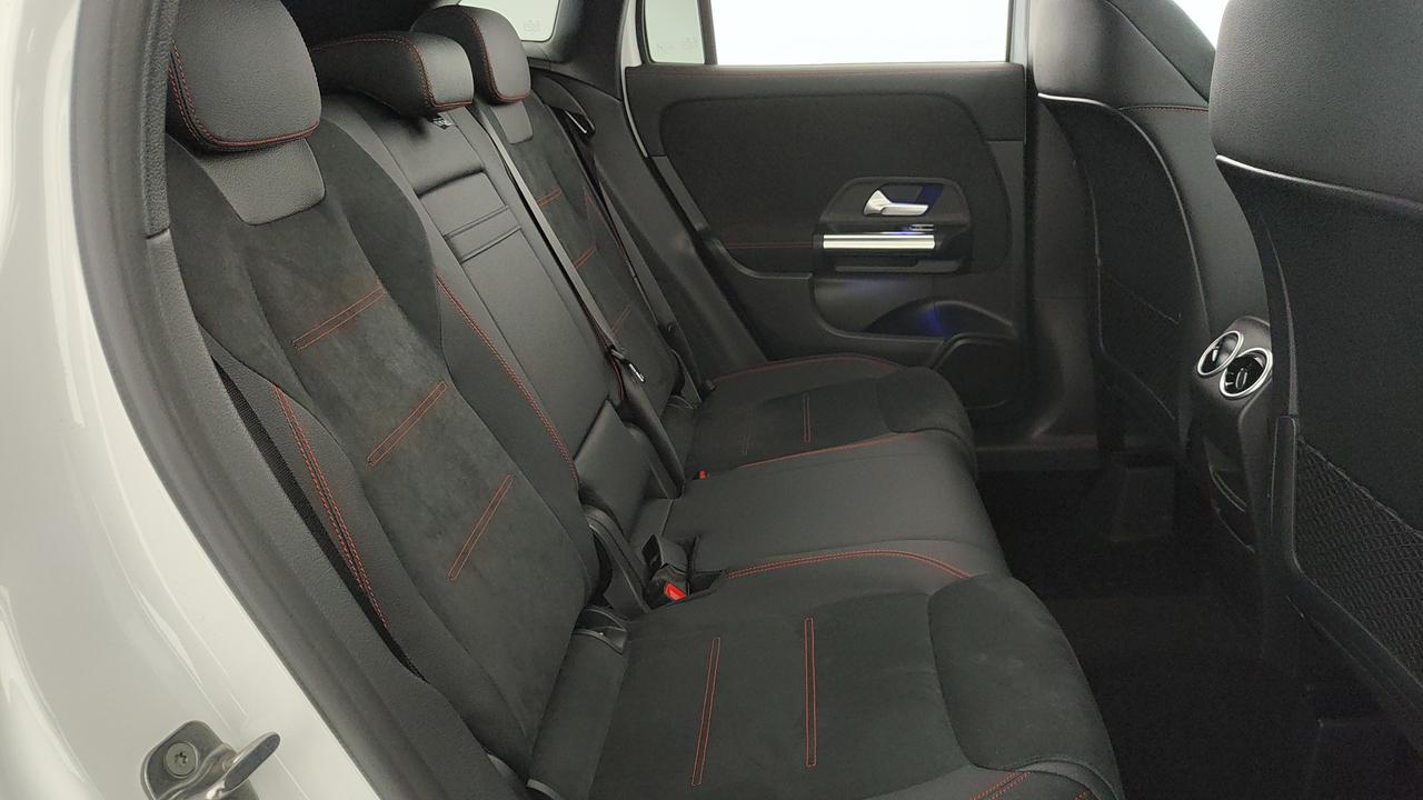 Mercedes-Benz GLA 200 d automatic