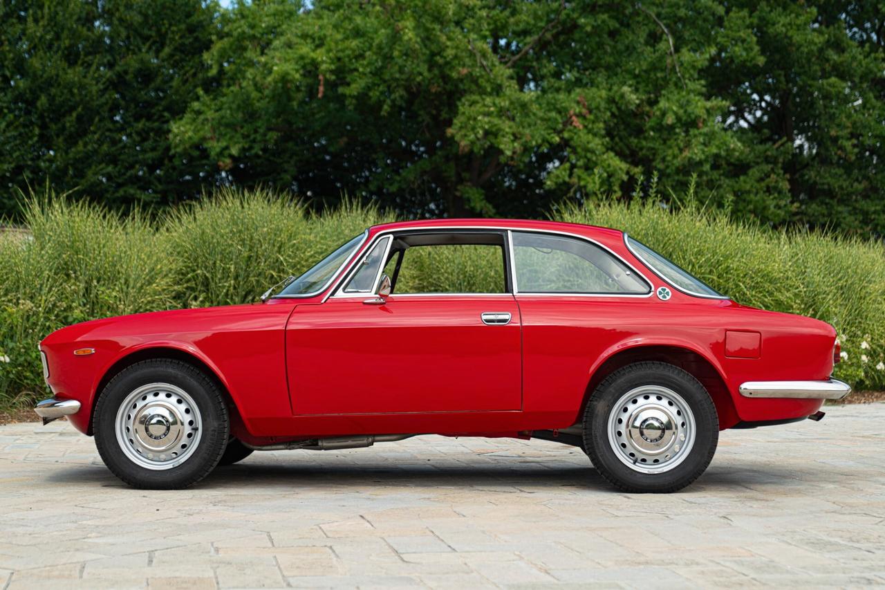 Alfa Romeo Giulia SPRINT GT VELOCE - RDS01445
