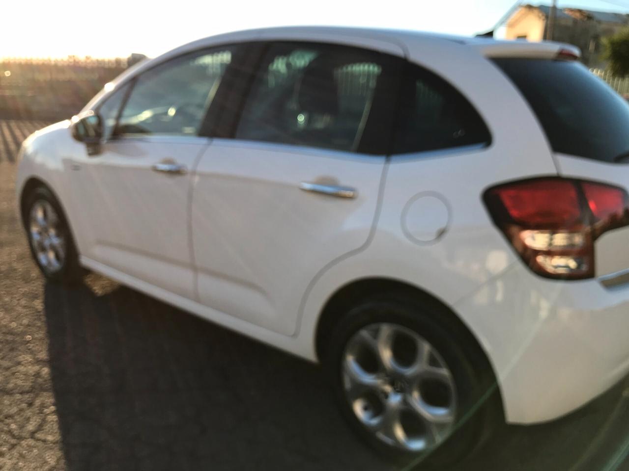 Citroen C3 1.4hdi NEOPATENTATI FULL 2011