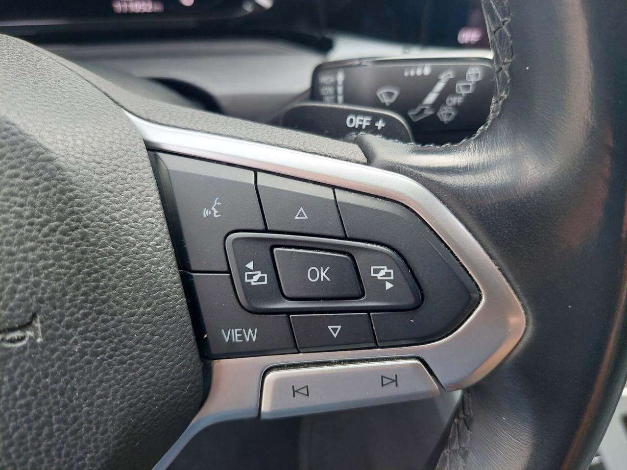 VOLKSWAGEN Golf 1.5 TGI DSG Style - 2020
