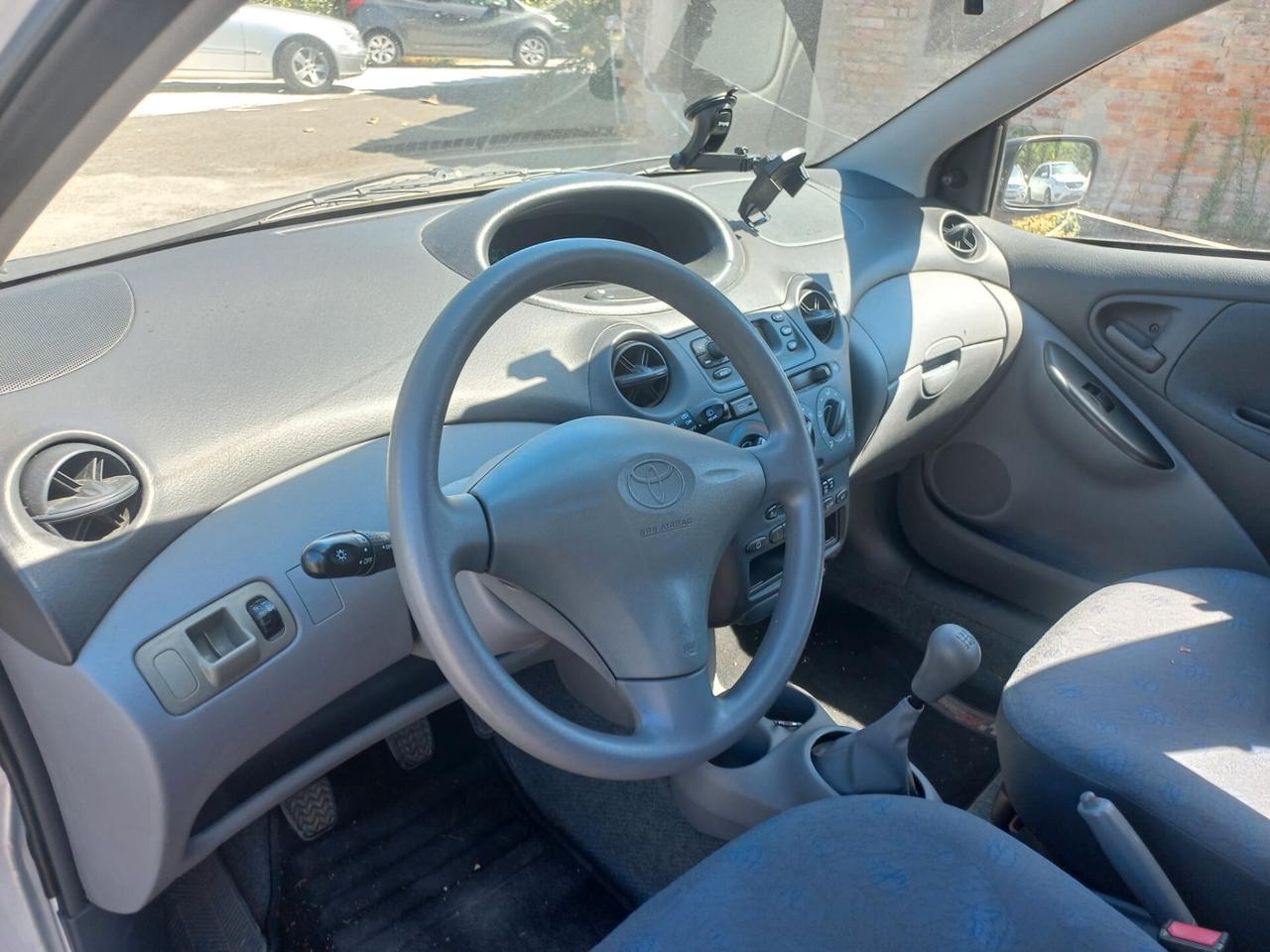 Toyota Yaris 1.0i 16V cat 5 porte '03