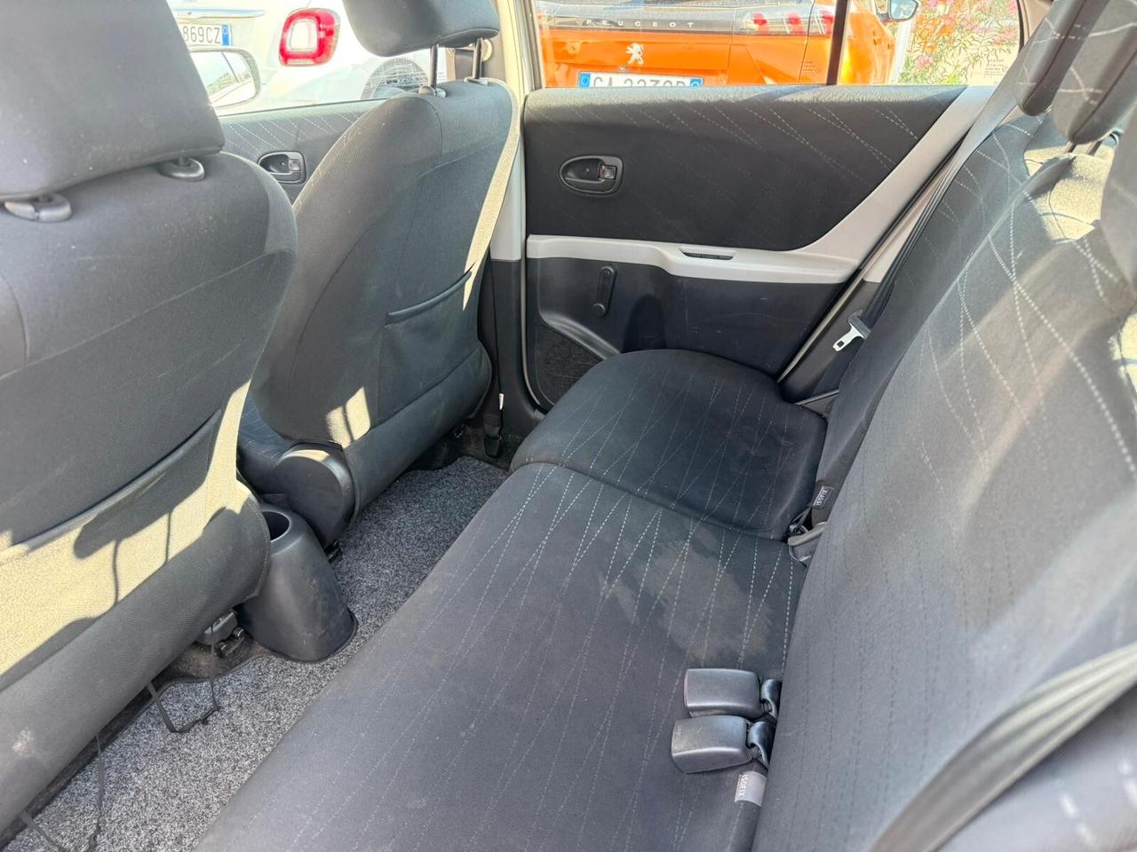 Toyota Yaris 1.0 5 porte Sol
