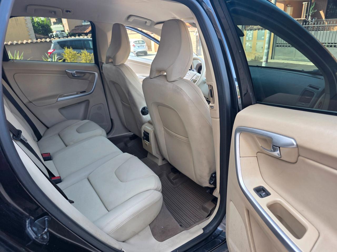 Volvo XC 60 XC60 DRIVe Momentum