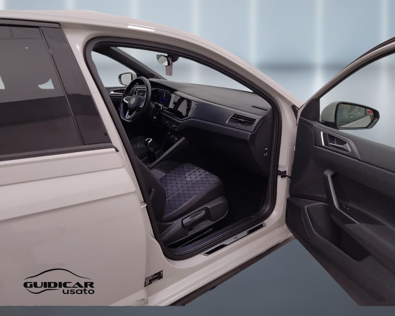 VOLKSWAGEN Polo VI 2022 - Polo 1.0 tsi R-Line 95cv