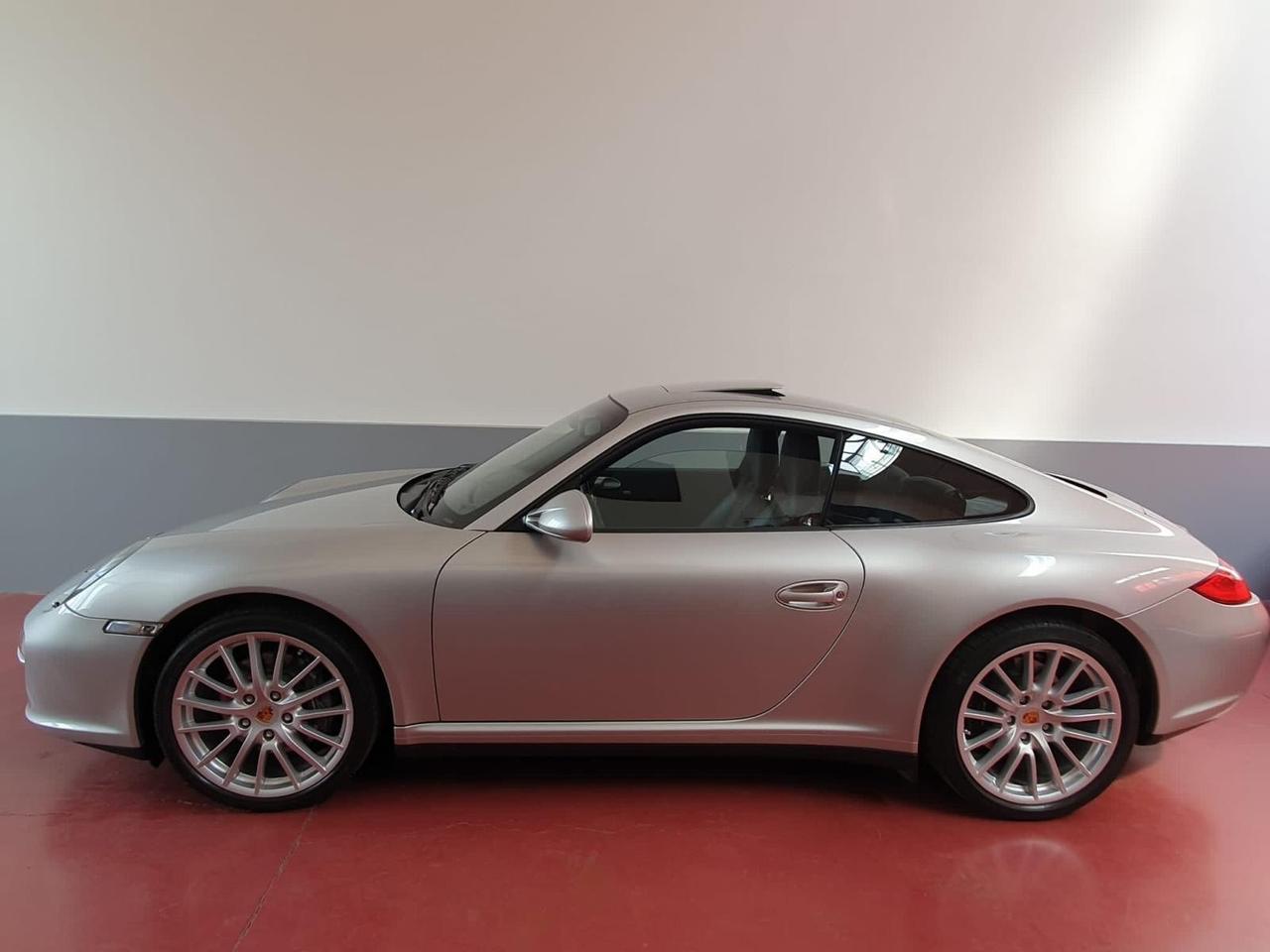 Porsche 911 Carrera 4 Coupé CAMBIO MANUALE