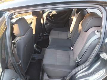 Alfa Romeo 147 1.6 16V TS (105) 5 porte Black Line GPL