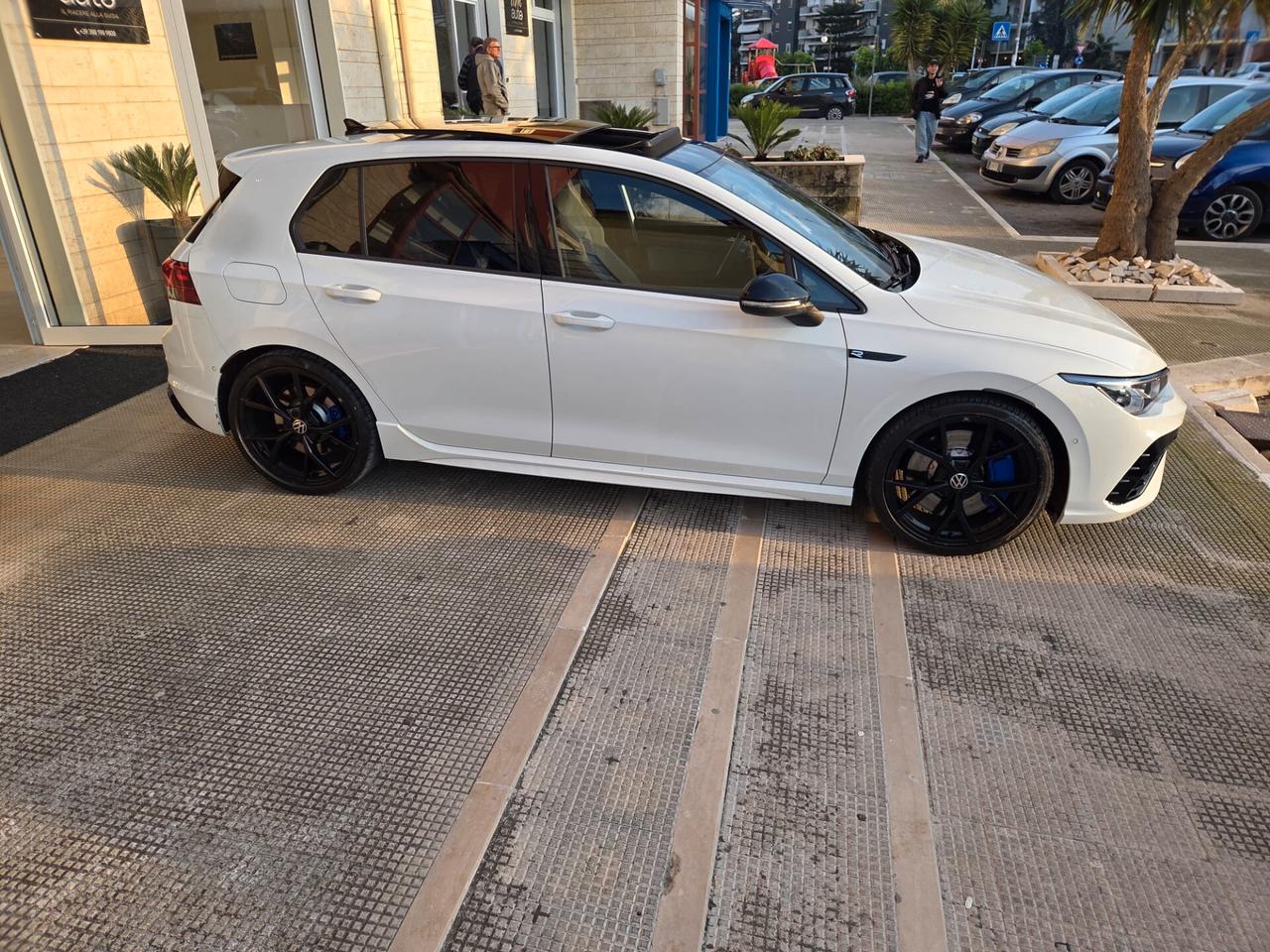 Volkswagen Golf GTI 2.0 TSI DSG 4Motion R
