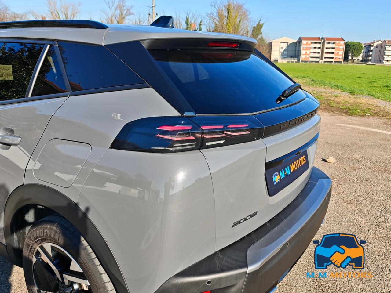 Peugeot 2008 130cv automatica