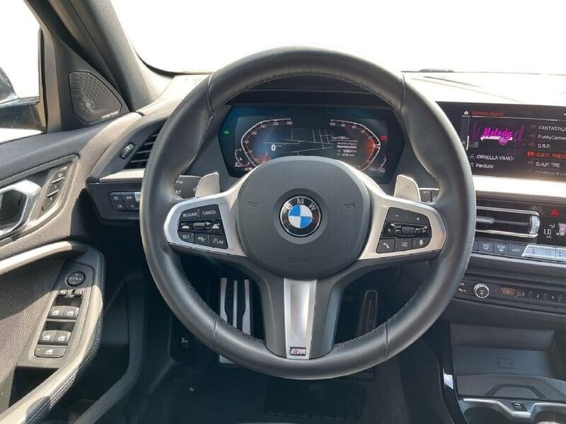 BMW Serie 1 F40 118d Msport auto