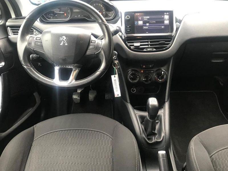Peugeot 208 PureTech 82 5p. GPL Allure