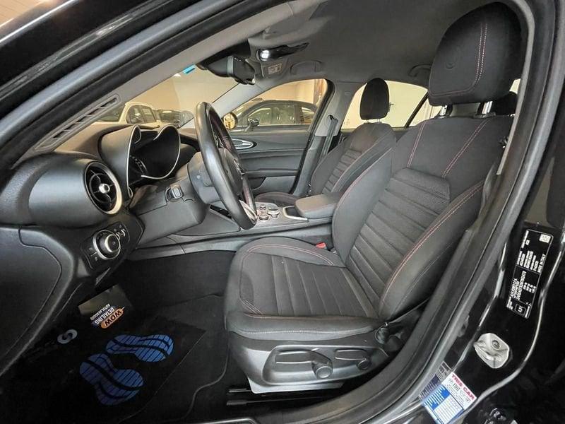 Alfa Romeo Giulia Giulia 2.2 Turbodiesel 160 CV AT8 Business