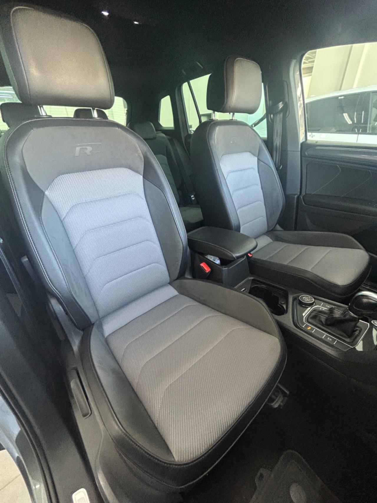 VW Tiguan 2.0 BiTDI DSG 4MOTION R-Line FINANZIABILE
