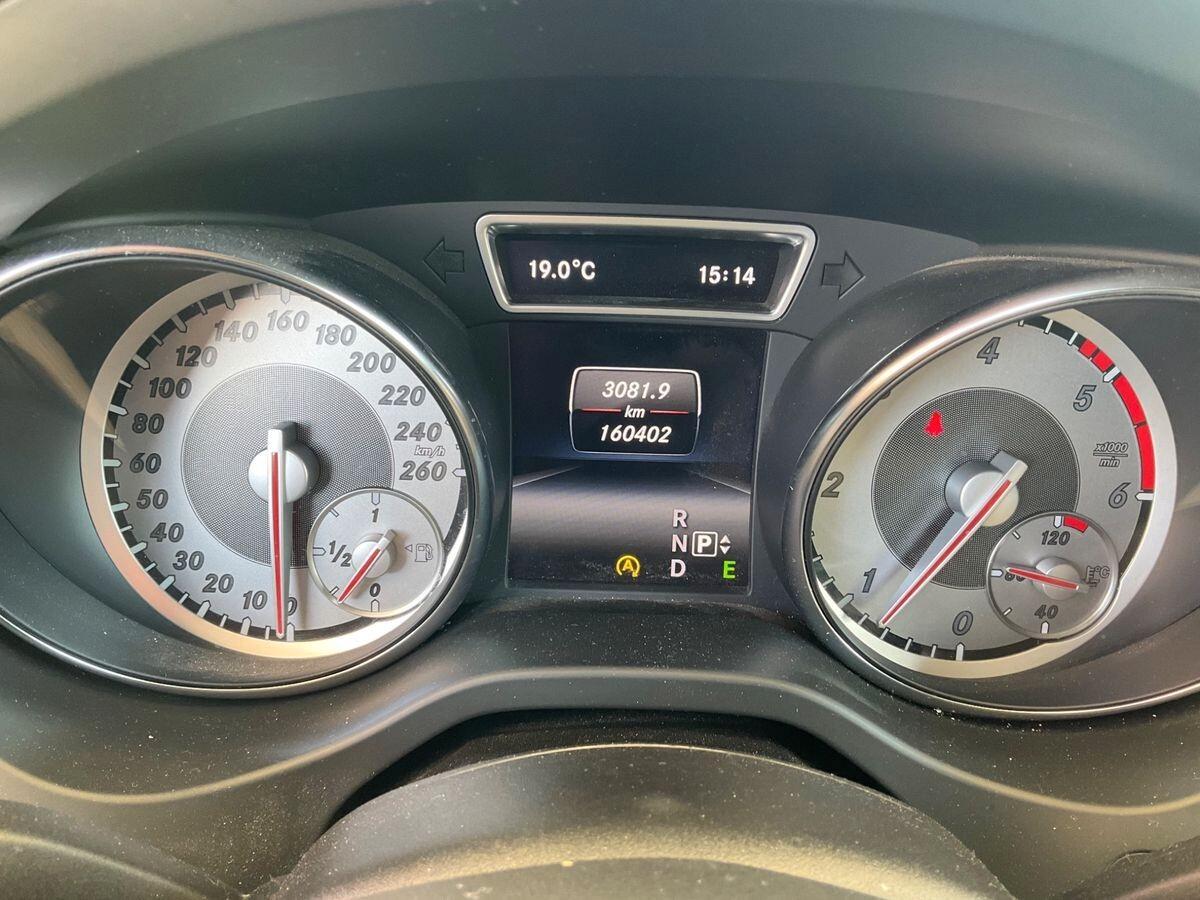 Mercedes-benz CLA 200d PREMIUM AMG line - GARANZIA 24 MESI