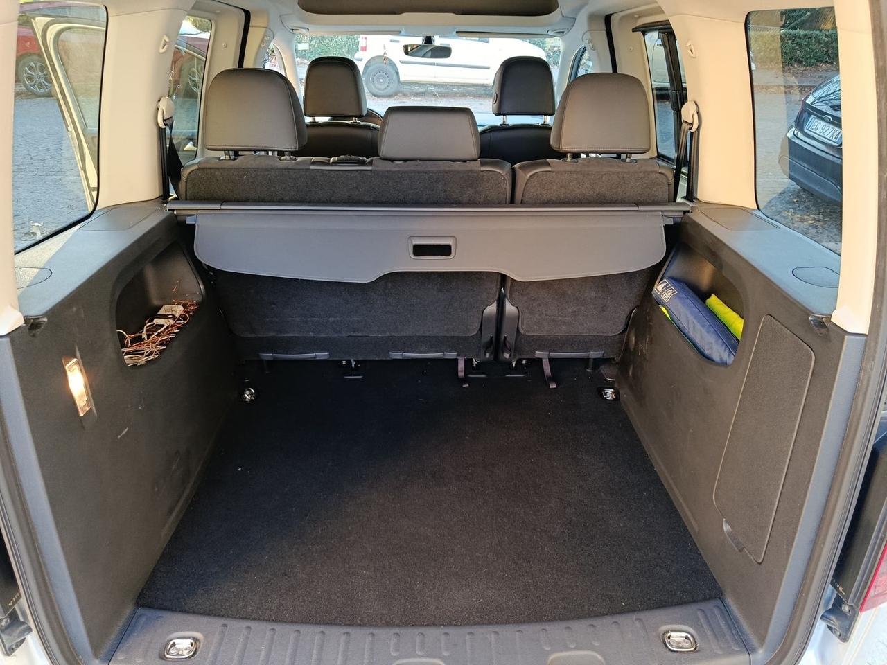 Volkswagen Caddy Highline 2.0 TDI BlueMotion #8038