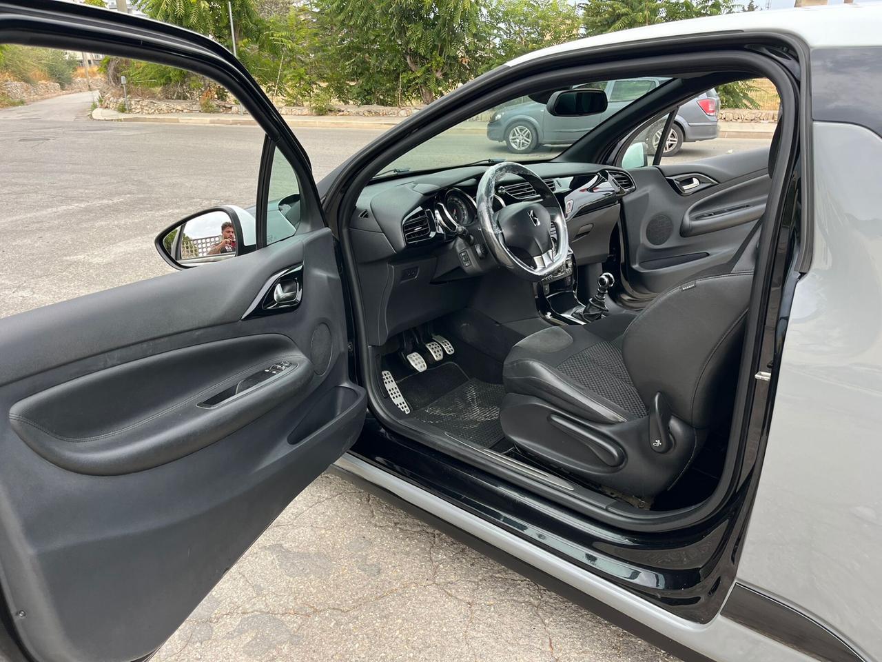 DS3 BlueHDi 120 S&S So Irresistible 2014