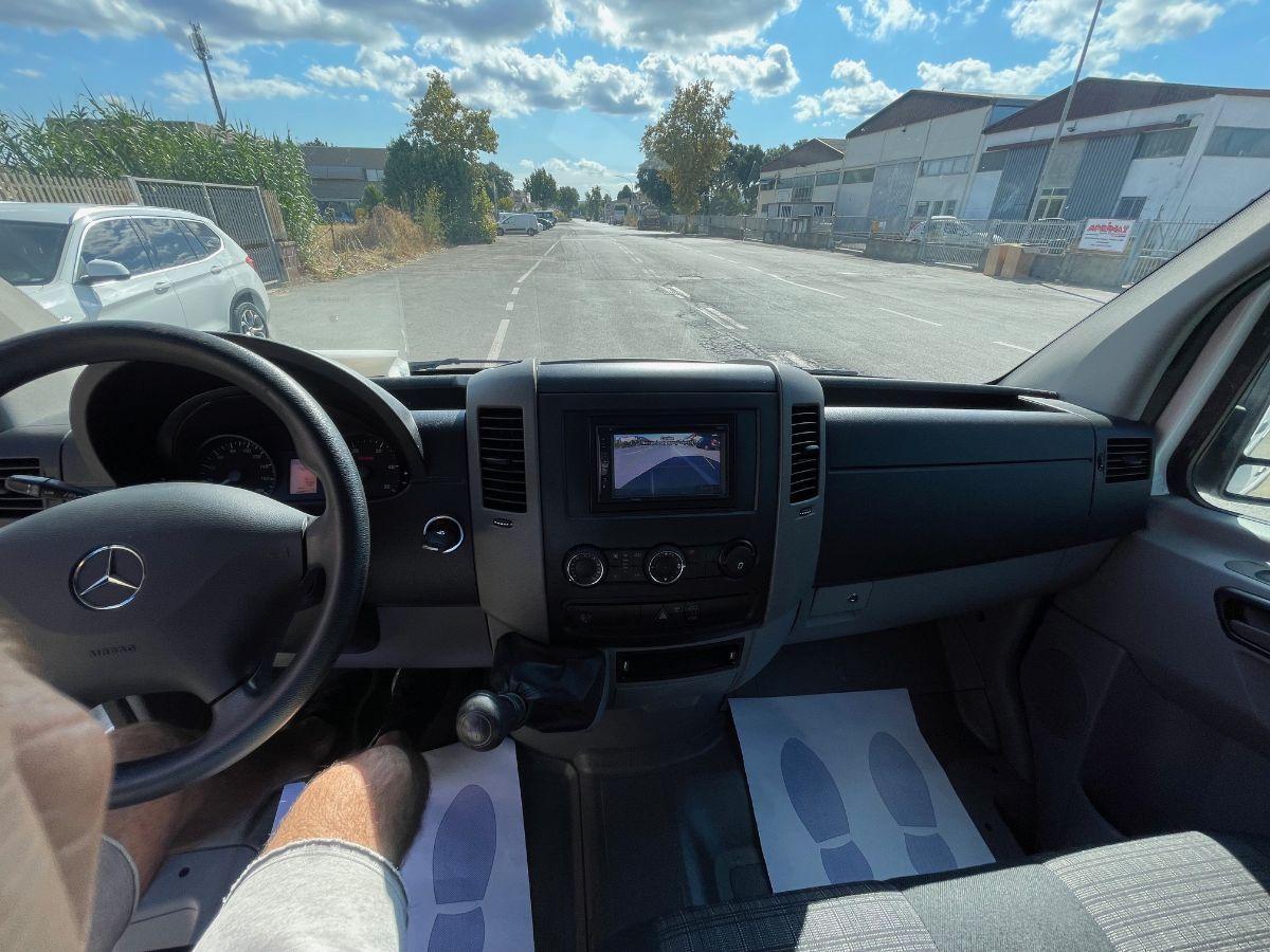 MERCEDES-BENZ SPRINTER 214CDI
