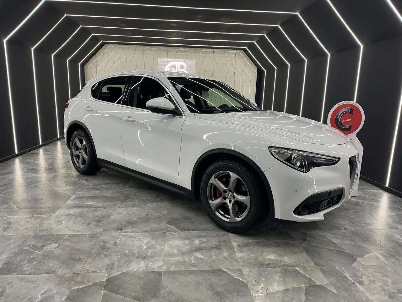 Alfa Romeo Stelvio 2.2 Turbodiesel 180 CV AT8 RWD Super