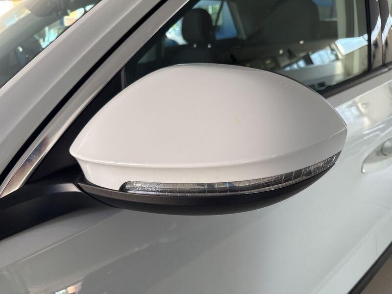 Volkswagen T-Roc 1.0 TSI Life TELECAMERA POST - VOLANTE+SEDILI RISCALDATI