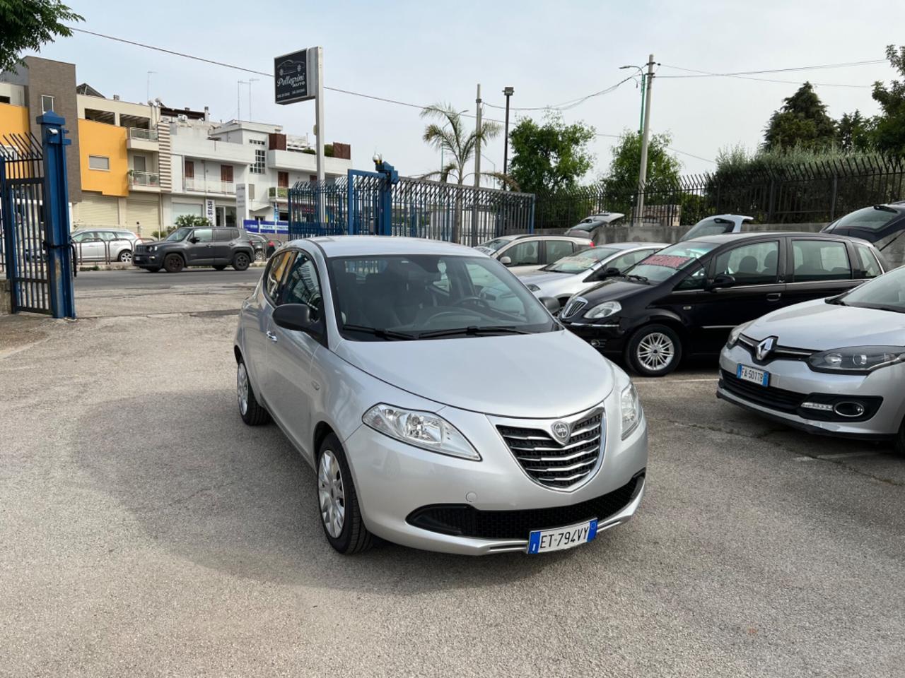 Lancia Ypsilon 1.2 69 CV S&S Silver del 12/2013