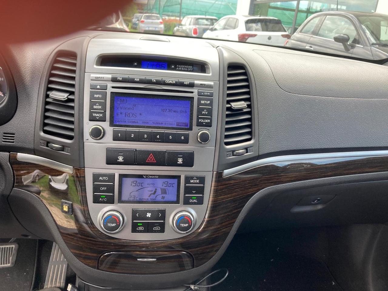 Hyundai Santa Fe 2.2 CRDi VGT 4WD AUTOM 7 POSTI