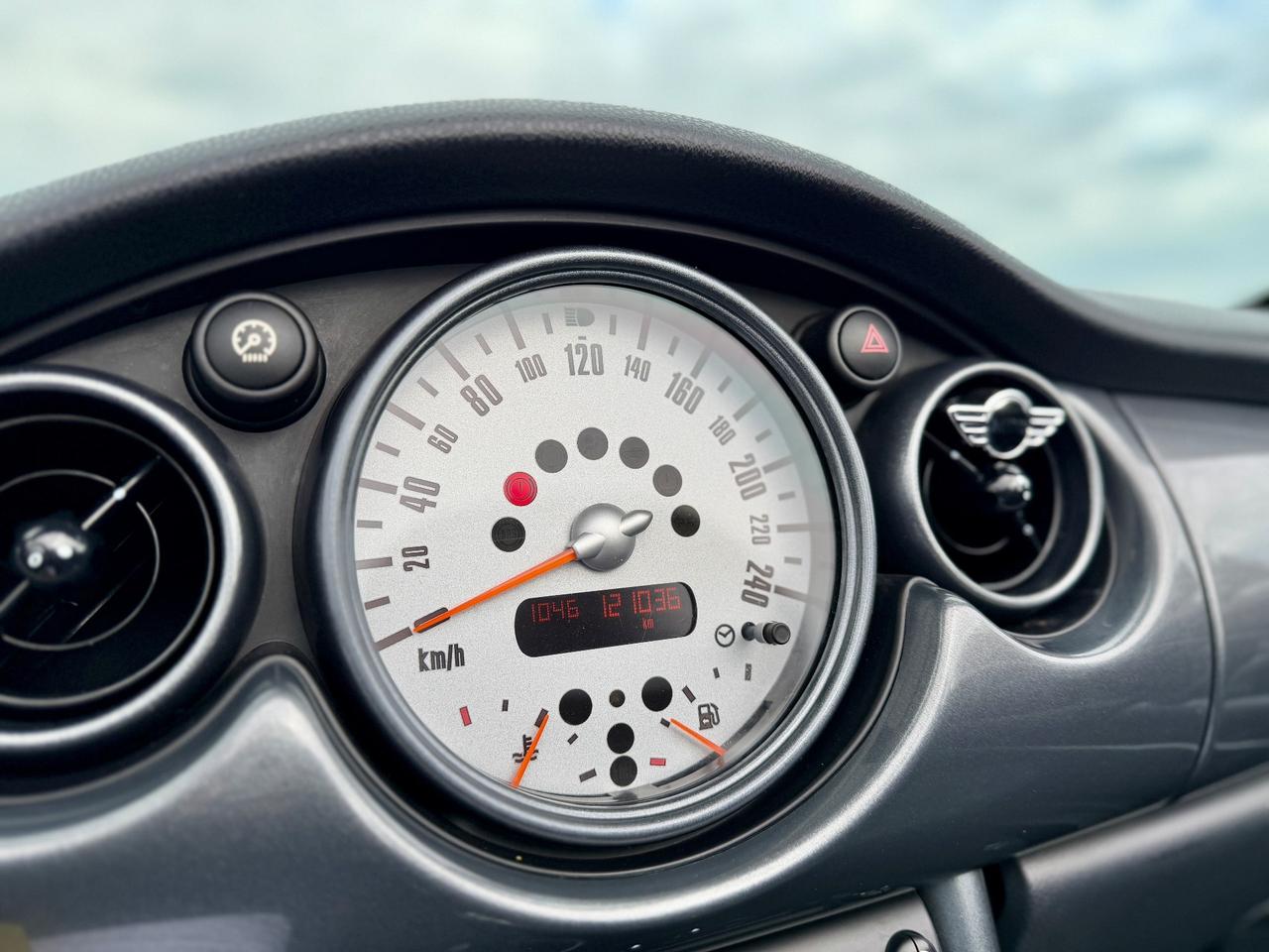 Mini 1.6 16V One Sidewalk Cabrio