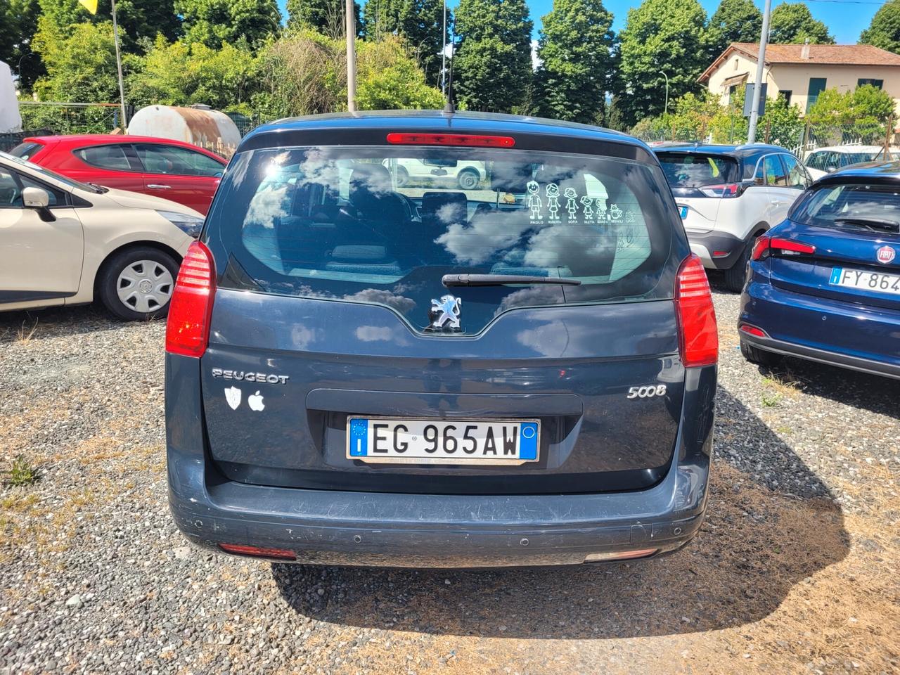 Peugeot 5008 1.6 7 POSTI